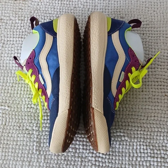 Vans Ultra Range Shoes - Picture 10 of 16